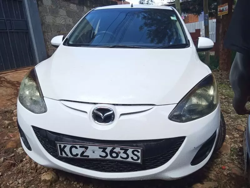 Mazda Demio   - 2013