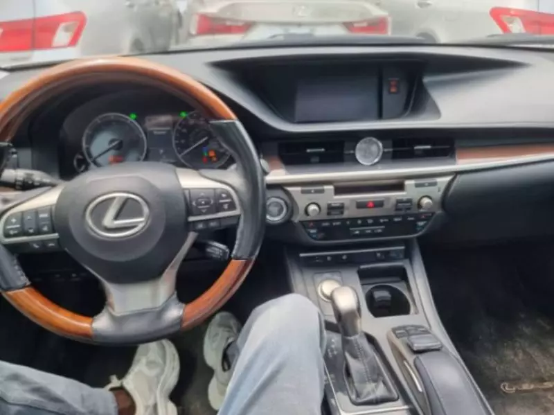 Lexus ES 350   -