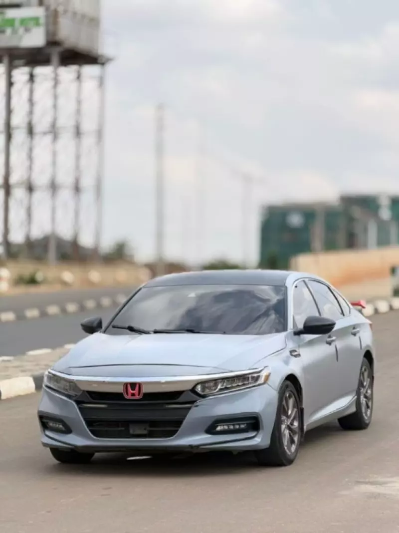 Honda Accord   - 2018