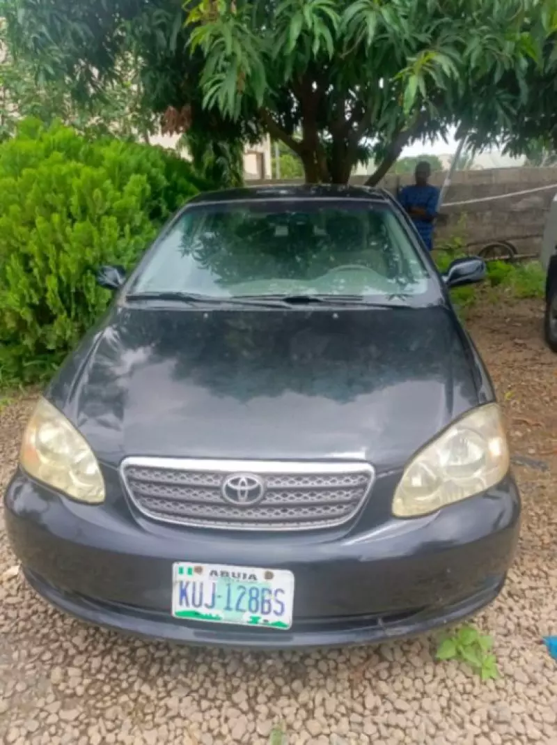 Toyota corolla   - 2006