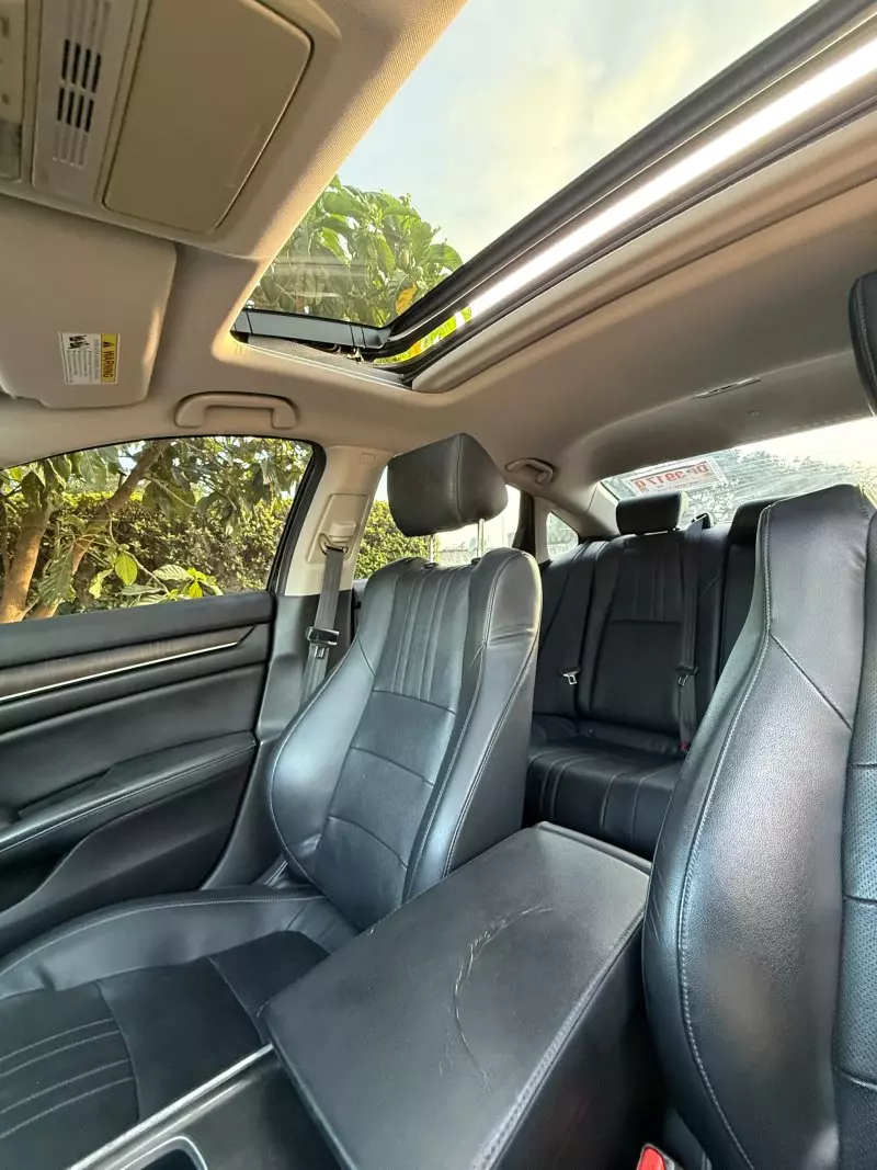 Honda Accord   - 2018