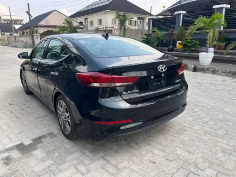 Hyundai Elantra   - 2017