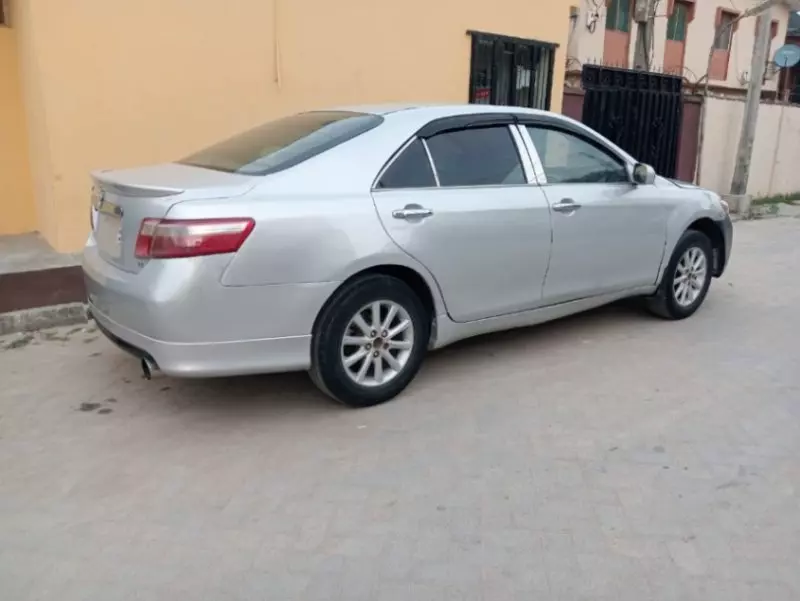 Toyota Camry   - 2008