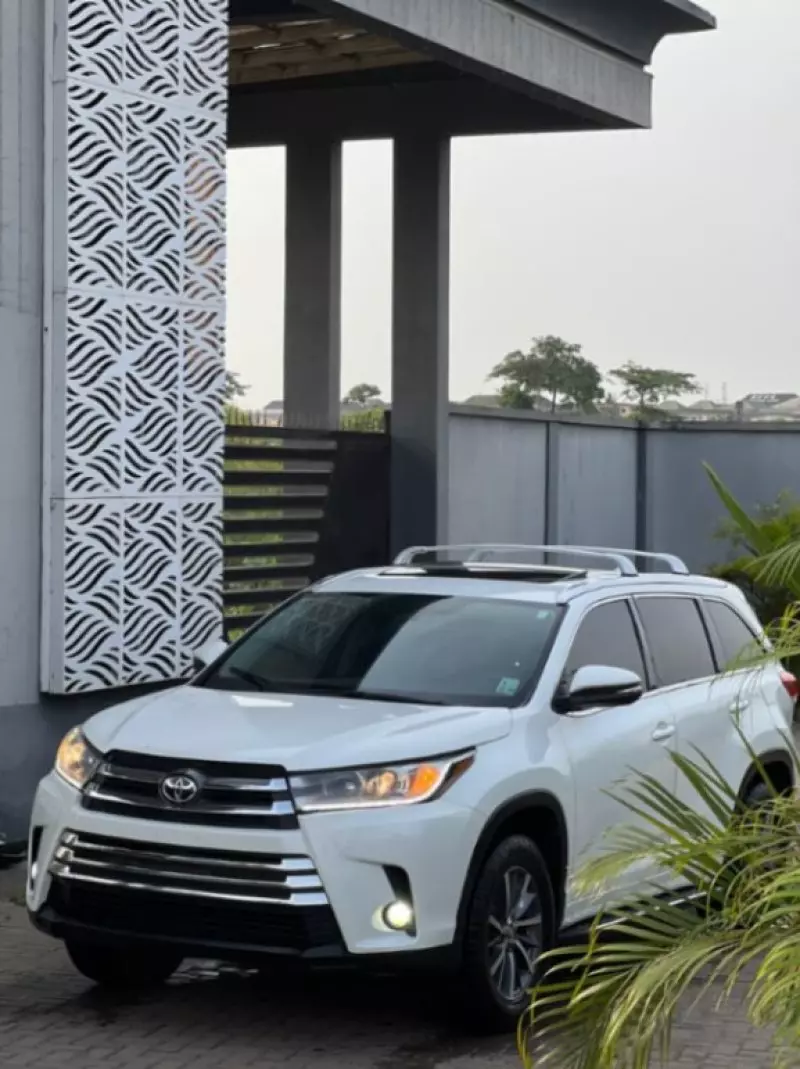 Toyota Highlander - 2017