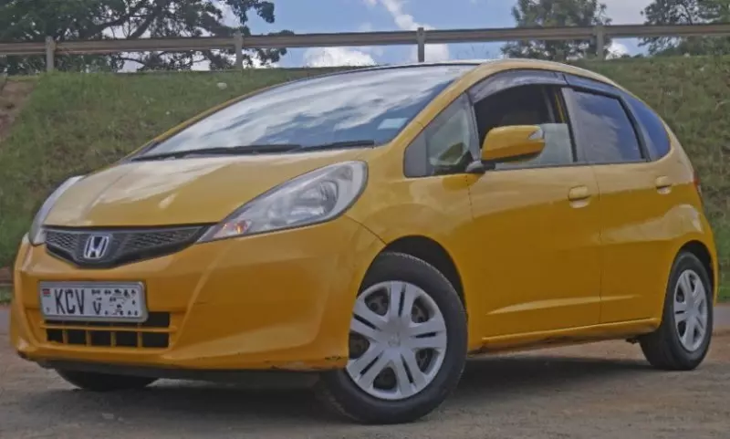 Honda Fit   - 2012