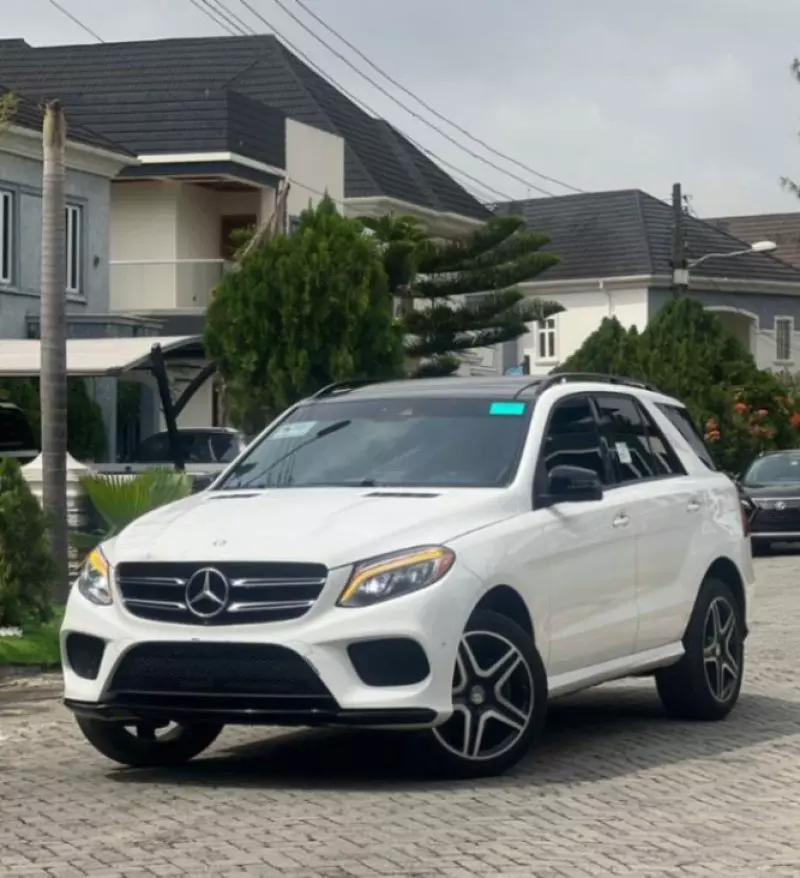 Mercedes-Benz GLE-Class   - 2016