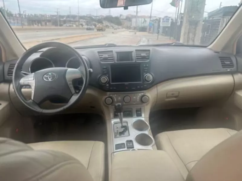 Toyota Highlander   - 2008