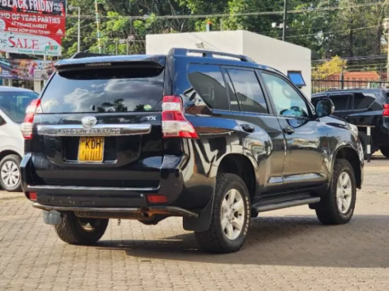 Toyota Landcruiser Prado   - 2015