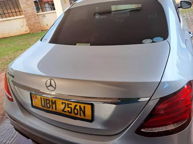 Mercedes-Benz E200   - 2016