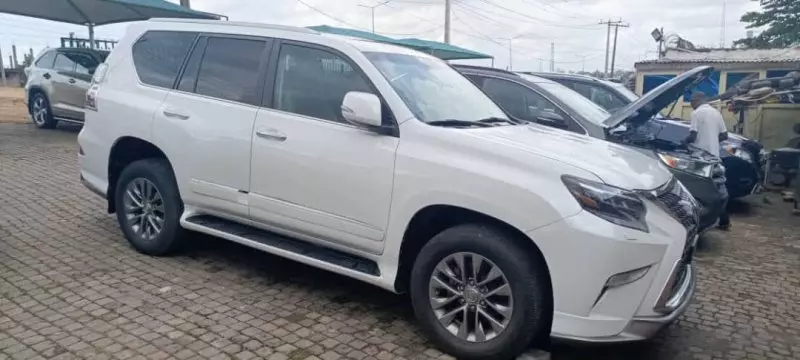 Lexus GX 460   - 2016