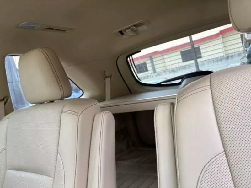 Toyota Highlander   - 2017