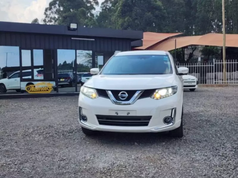 Nissan X-Trail   - 2018