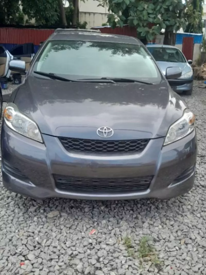 Toyota Corolla Matrix   - 2009