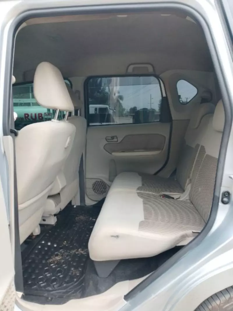 Daihatsu Mira    - 2016