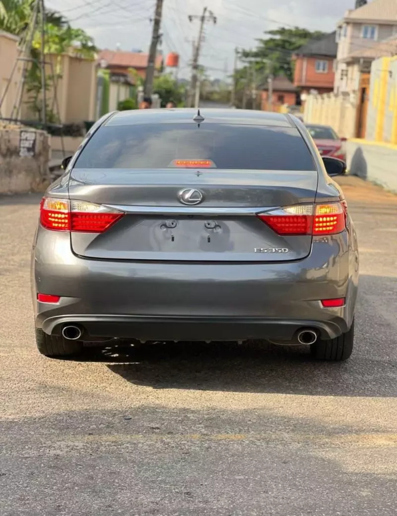 Lexus ES 350   - 2013