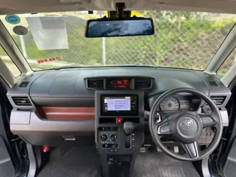 Toyota Roomy   - 2018