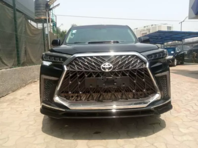 Toyota 4-Runner   - 2011