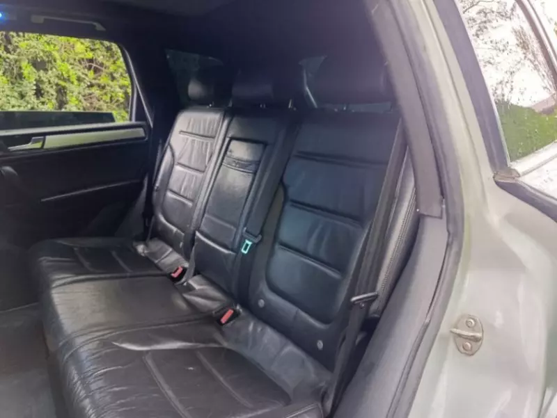 Volkswagen Touareg   - 2011