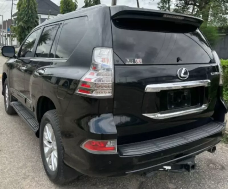 Lexus GX 460   - 2011