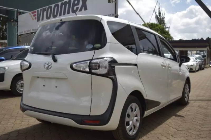 Toyota Sienta