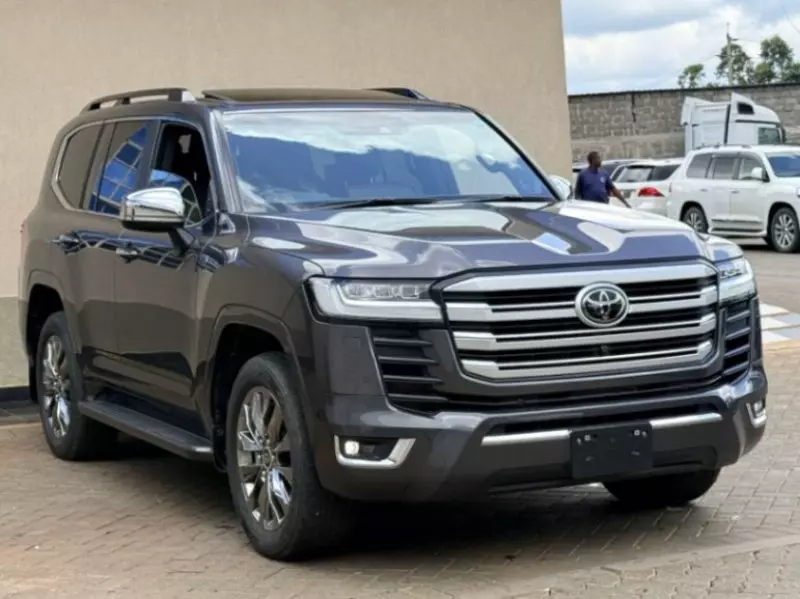 Toyota LAND CRUISER 300 LC300