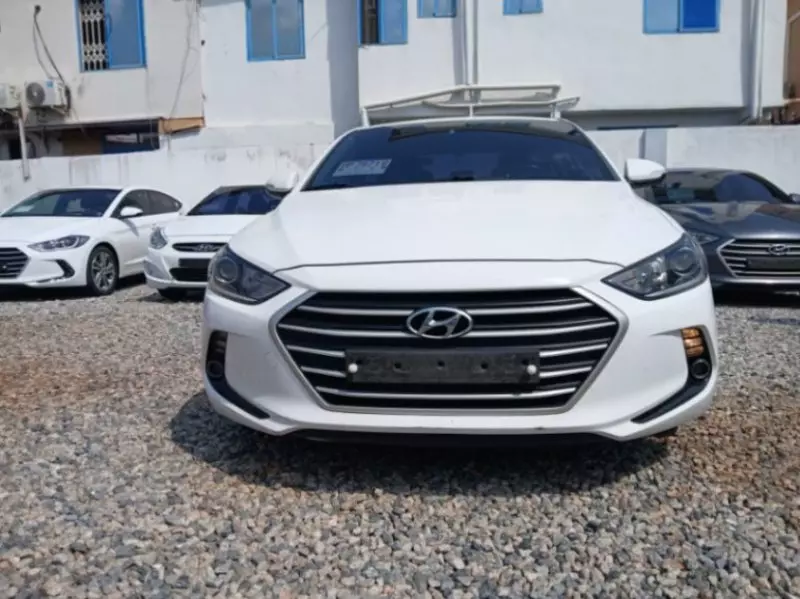 Hyundai Elantra - 2018
