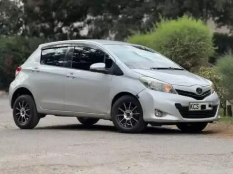 Toyota Vitz   - 2011