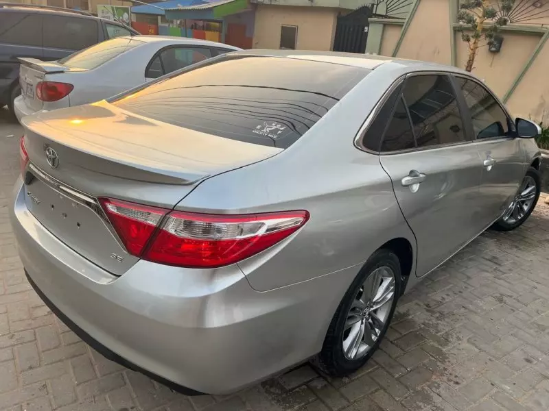 Toyota Camry   - 2015