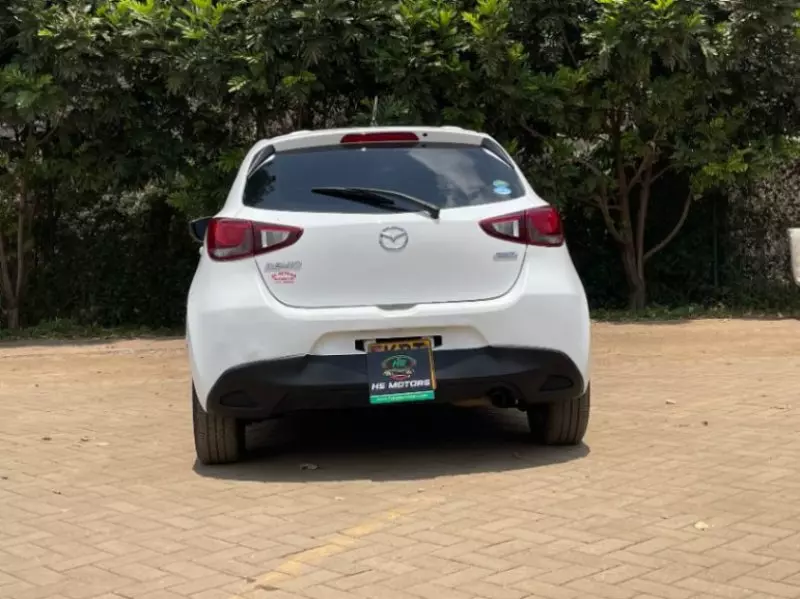 Mazda Demio   - 2017