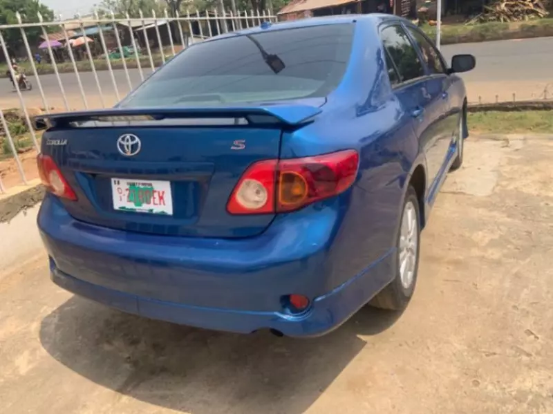 Toyota Corolla - 2010