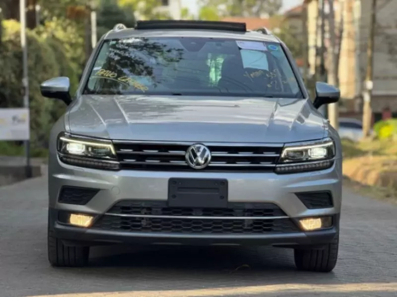 Volkswagen Tiguan   - 2019