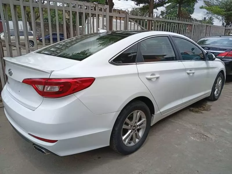 Hyundai Sonata   - 2017