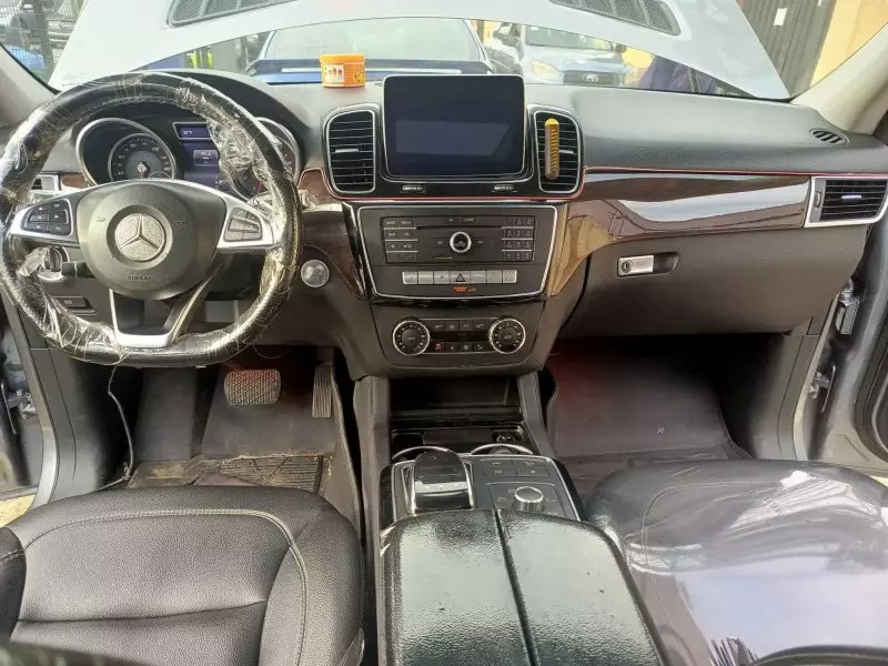 Mercedes-Benz ML 350   - 2012