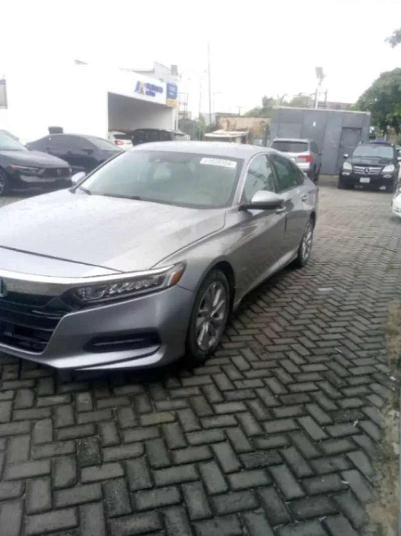 Honda Accord   - 2021