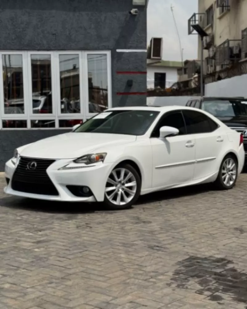 Lexus IS 250   - 2014