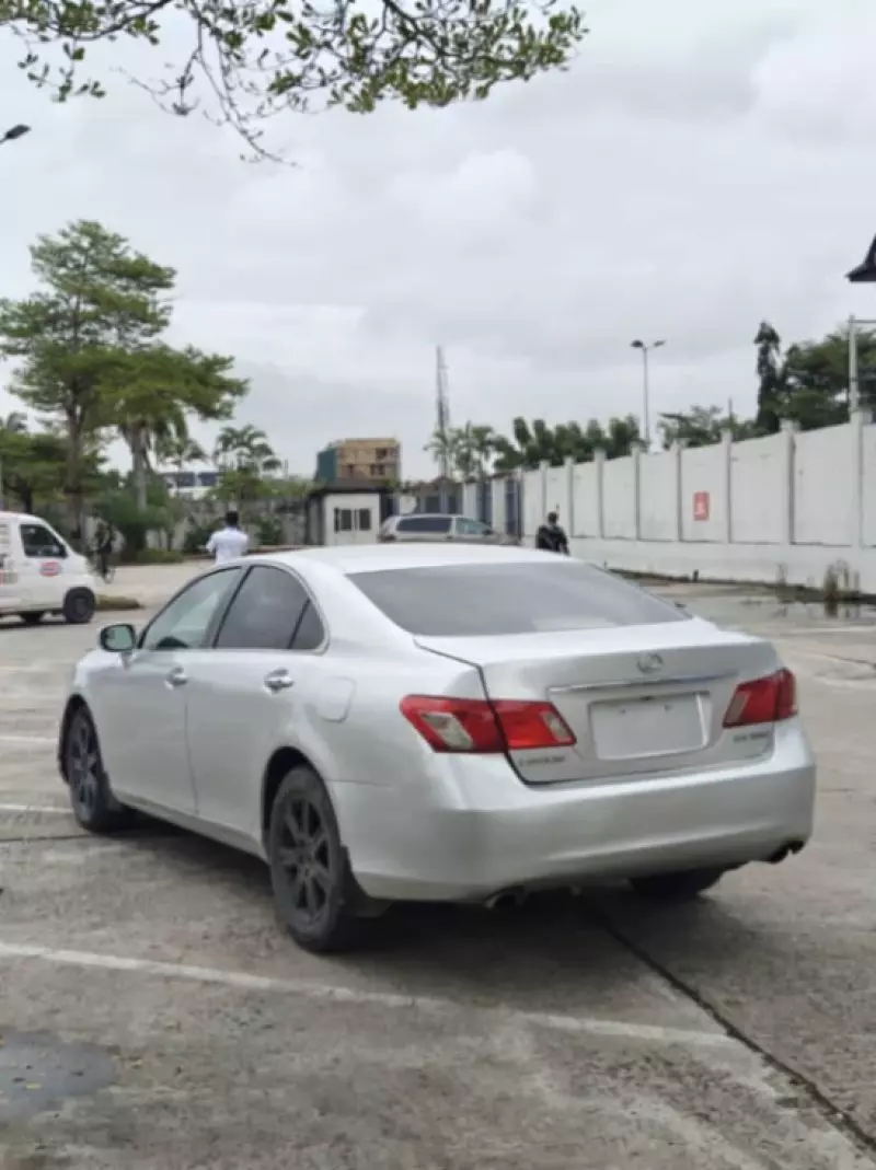 Lexus ES 300   - 2008