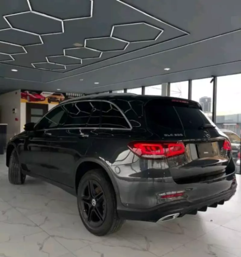Mercedes-Benz GLC 300   - 2020