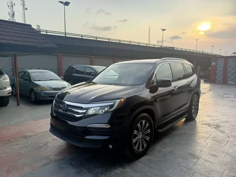 Honda Pilot   - 2017