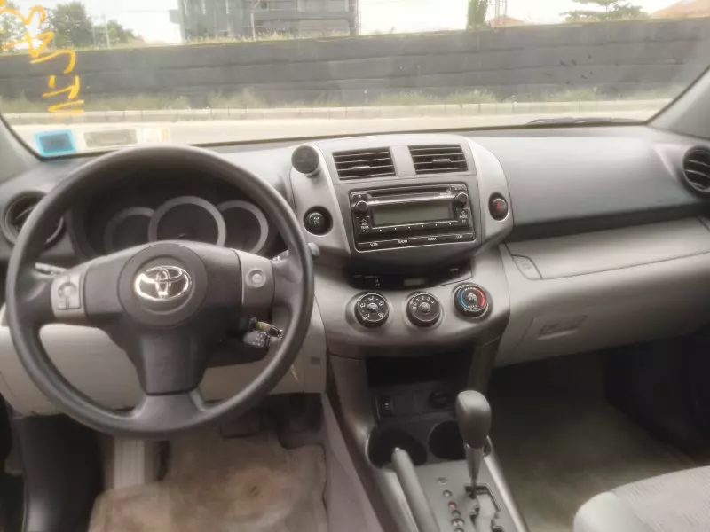 Toyota RAV 4   - 2013