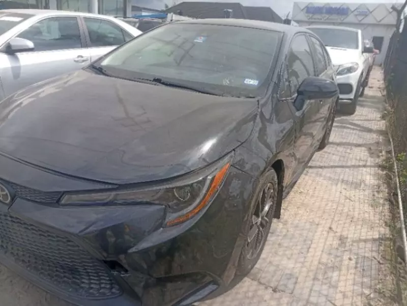 Toyota Corolla   - 2013