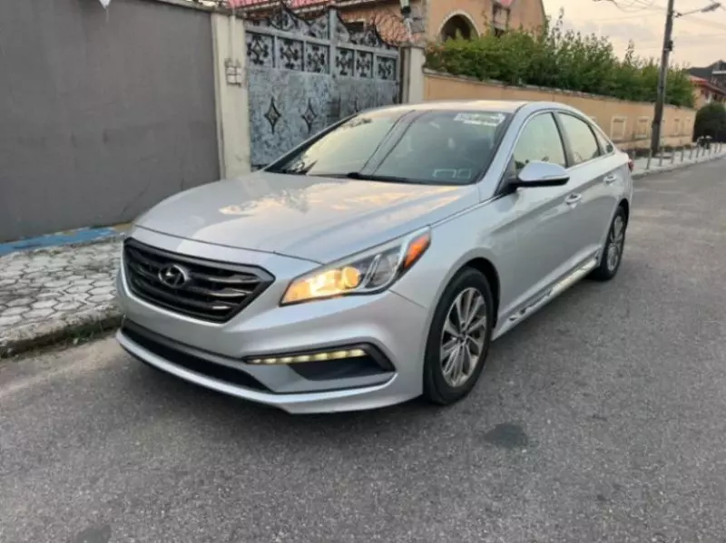 Hyundai Sonata - 2015
