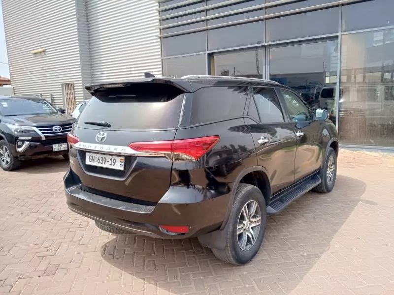 Toyota Fortuner   - 2019