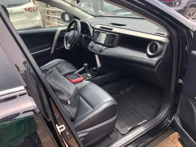 Toyota RAV 4   - 2016