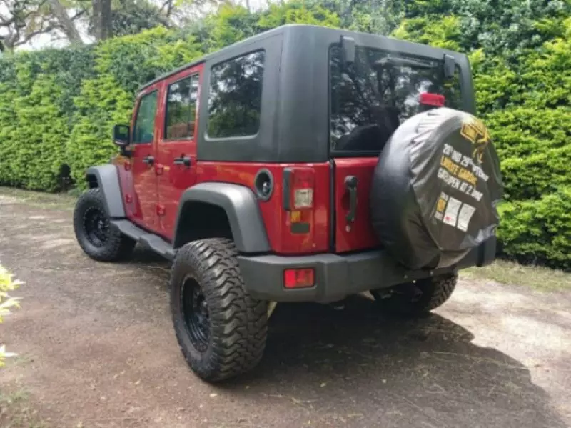 JEEP Wrangler Sahara   - 2013