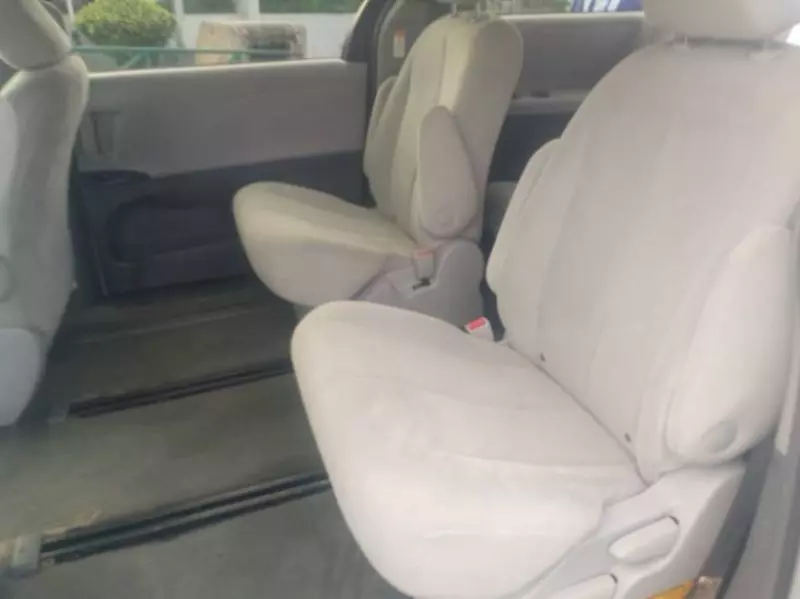 Toyota Sienna   - 2017