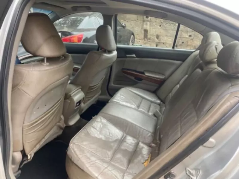 Honda Accord   - 2011