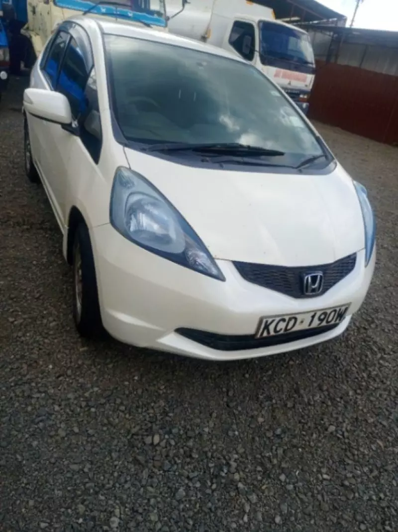 Honda Fit   - 2008