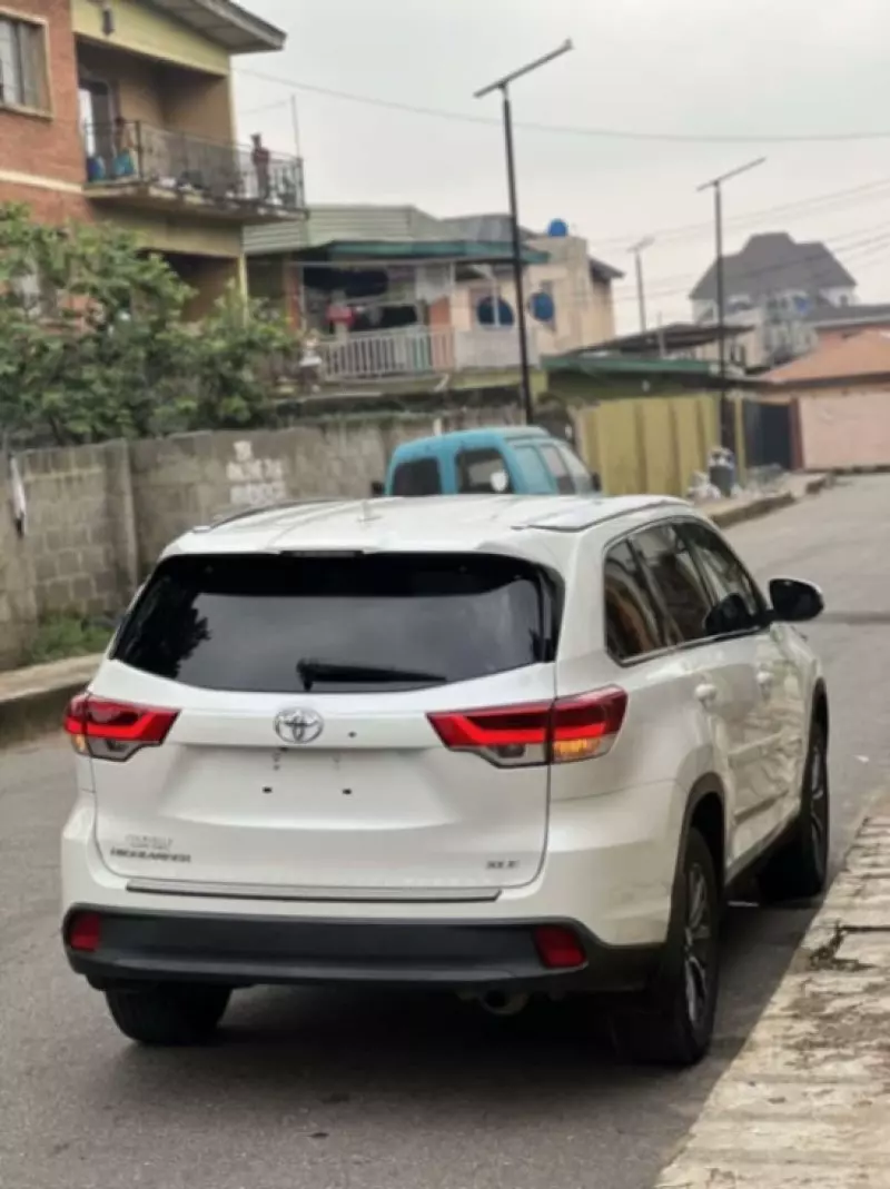 Toyota Highlander - 2019