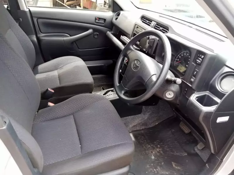 Toyota Probox    - 2015
