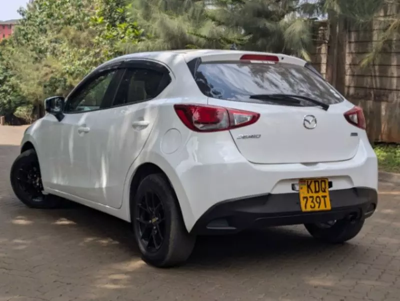 Mazda Demio   - 2016